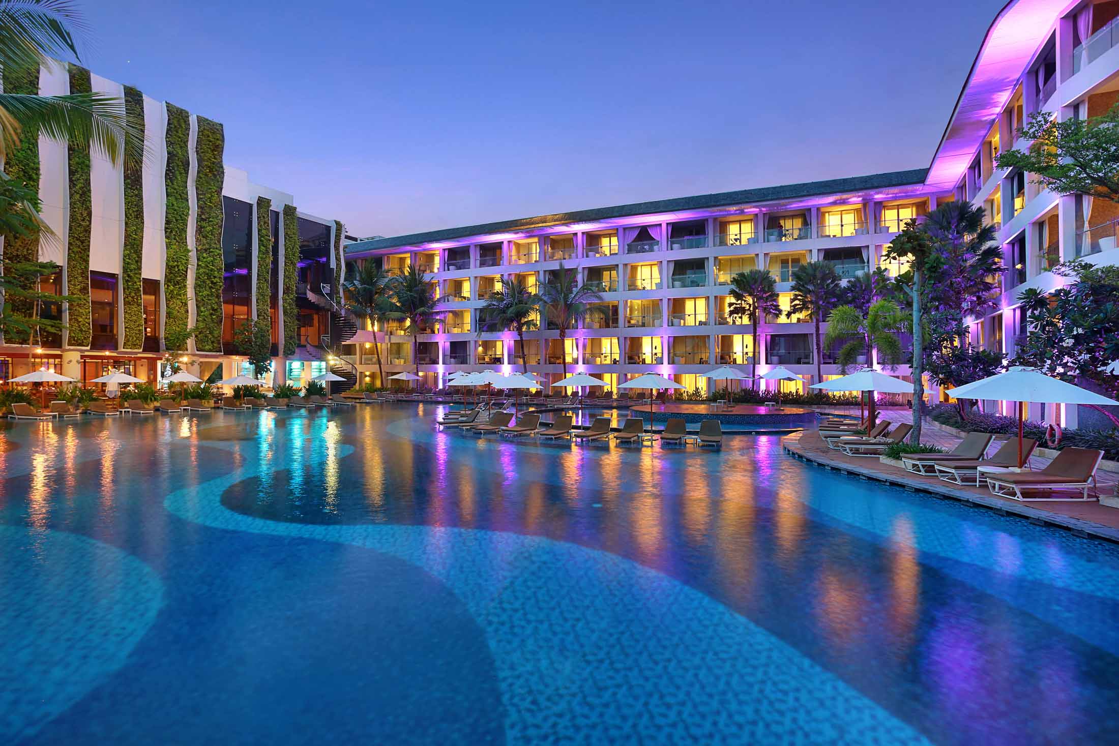 The Stones Hotel Resort