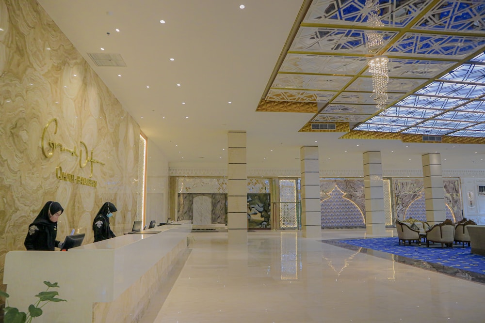 Grand Qin Hotel